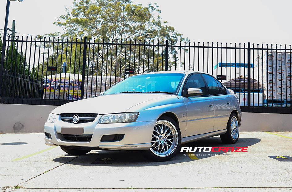 HOLDEN-COMMODORE-CHEETAH-HYPER-SILVER-POLISH-LIP